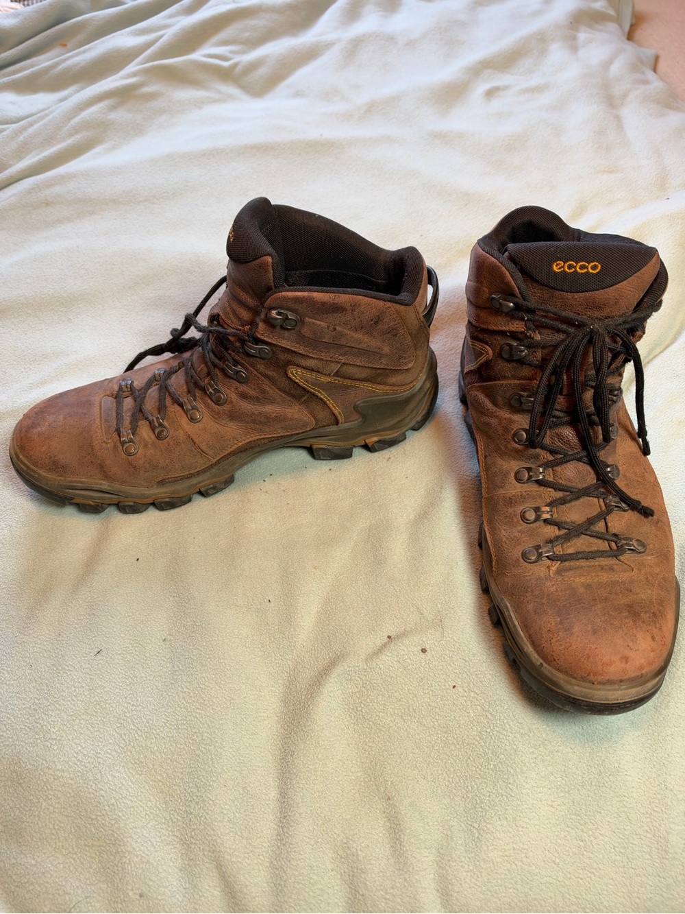 Ecco Men's Brown Nubuck Leather Hiking Boots